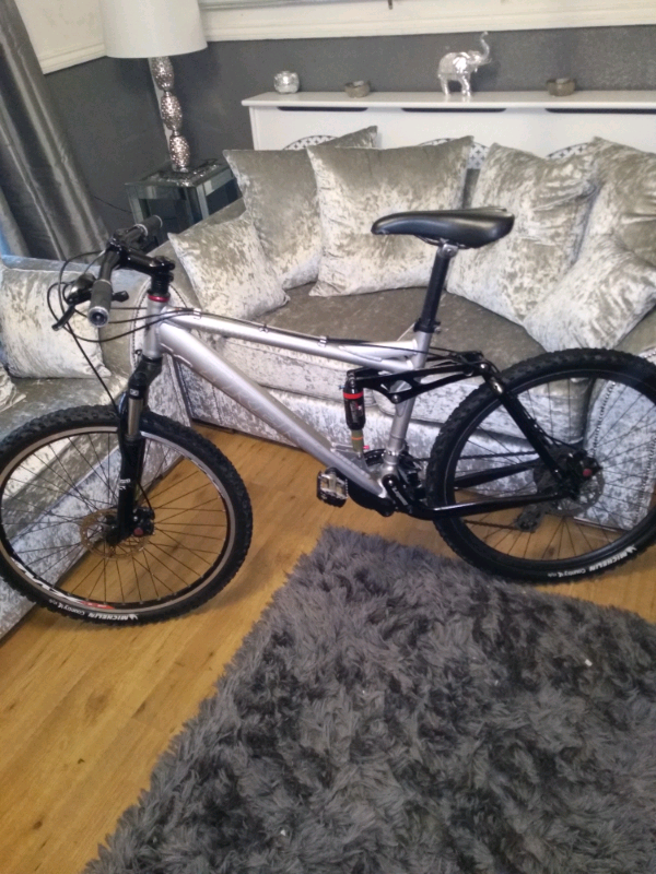 trek fluid